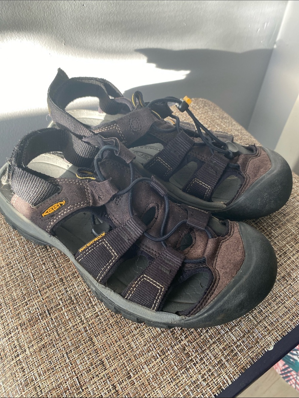 KEEN Men’s Newport Black Yellow Waterproof Sport Sandals Size 7 Summer Outdoor